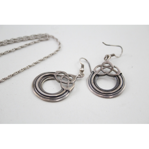 342 - A collection of silver Celtic jewellery including Malcolm Gray & Ola Gorie (21g)