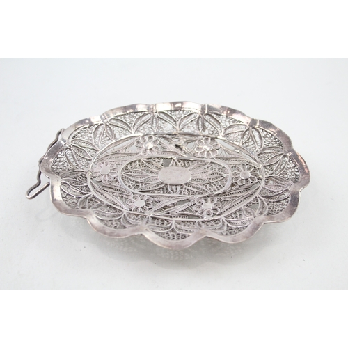 359 - Antique / Vintage .950 Silver Filigree Decorative Pin / Trinket Dish (56g)