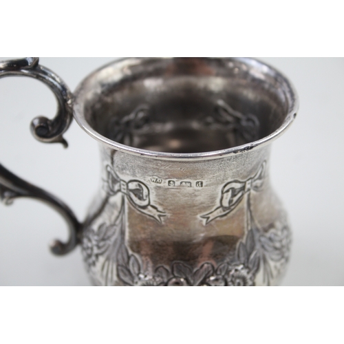 370 - Edwardian 1903 Birmingham Sterling Silver Bow Detailed Christening Cup (91g)