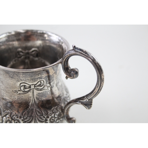 370 - Edwardian 1903 Birmingham Sterling Silver Bow Detailed Christening Cup (91g)