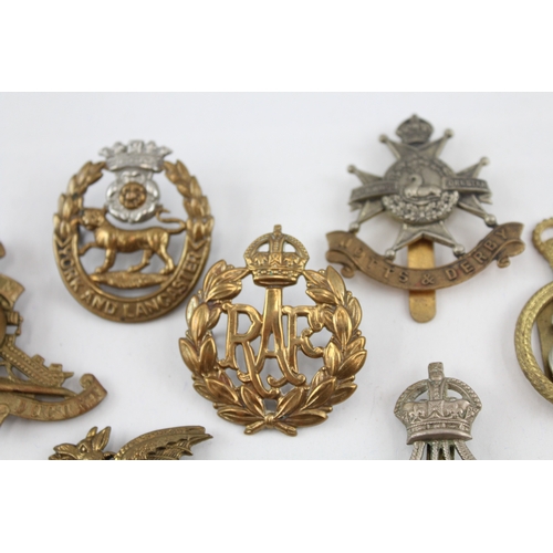 390 - Military Cap Badges Inc Yorks & Lancs, DLI, Buffs, Etc x 10