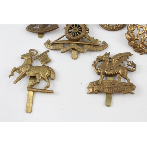 390 - Military Cap Badges Inc Yorks & Lancs, DLI, Buffs, Etc x 10