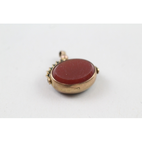 42 - 9ct gold vintage carnelian & bloodstone spinning fob (4.1g)