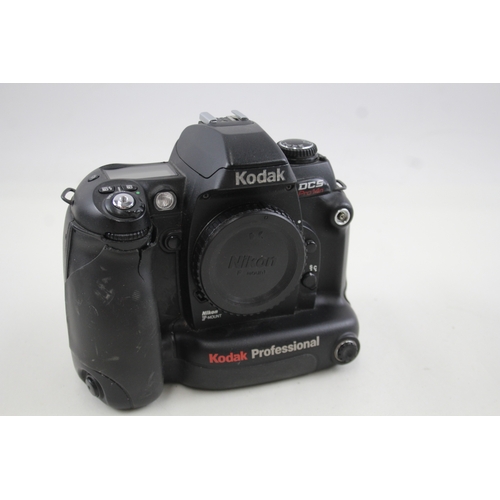 442 - Kodak DCS Pro 14n DSLR Digital Camera Body Only w/ Side Strap