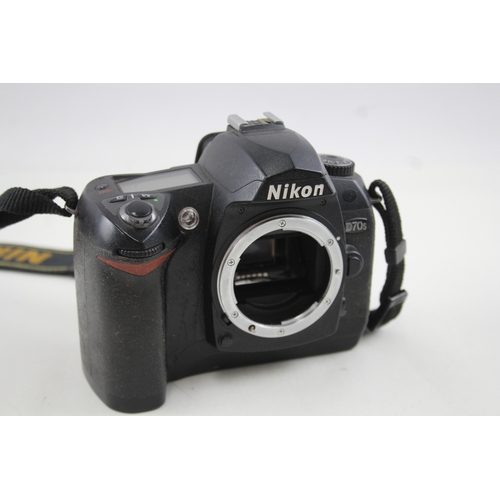 452 - Nikon D70s DSLR Digital Camera Body Only w/ Strap