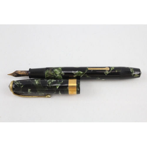 498 - Vintage Conway Stewart No.27 Green FOUNTAIN PEN w/ 14ct Gold Nib WRITING