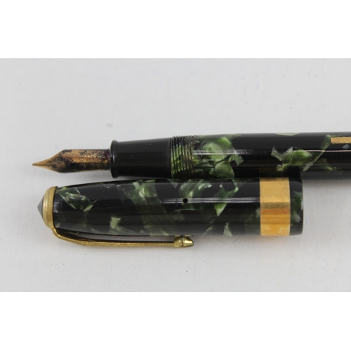 498 - Vintage Conway Stewart No.27 Green FOUNTAIN PEN w/ 14ct Gold Nib WRITING