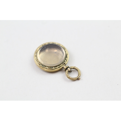 90 - 9ct gold antique patterned locket (3.4g)