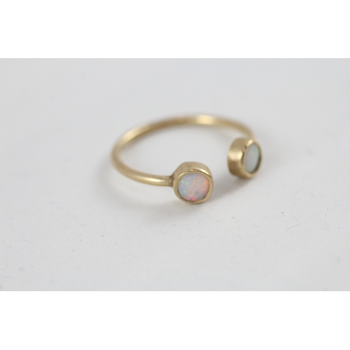 101 - 9ct gold vintage opal torque dress ring (1.4g) Size  N