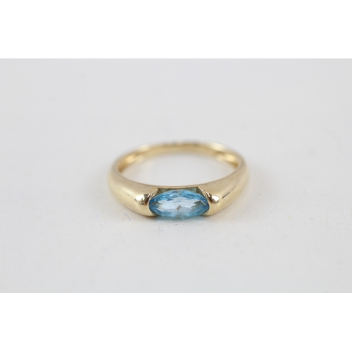 107 - 9ct gold bezel set topaz dress ring (1.5g) Size  K