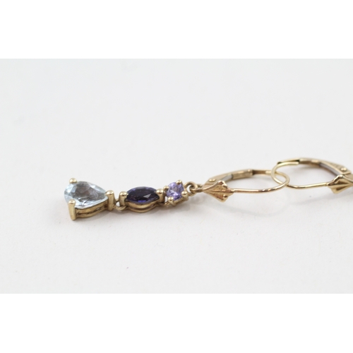 29 - 9ct gold blue gemstone earrings (2.2g)