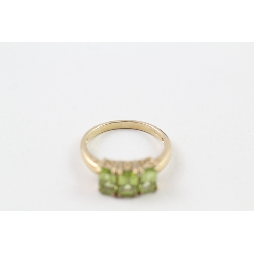 34 - 9ct gold peridot ring (2.6g) Size  N