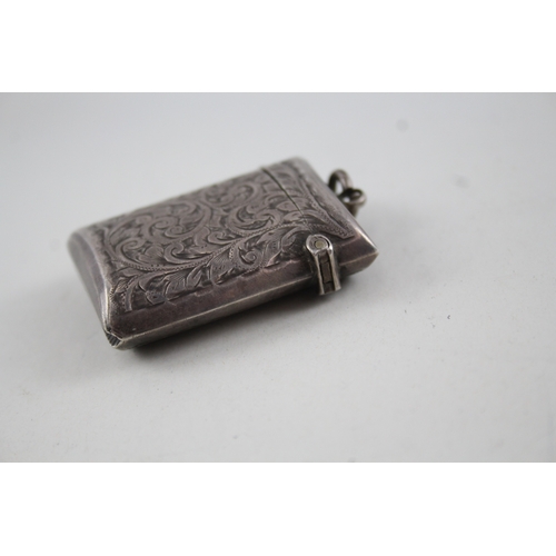 377 - Antique Edwardian 1902 Chester Sterling Silver Vesta / Match Case (33g)