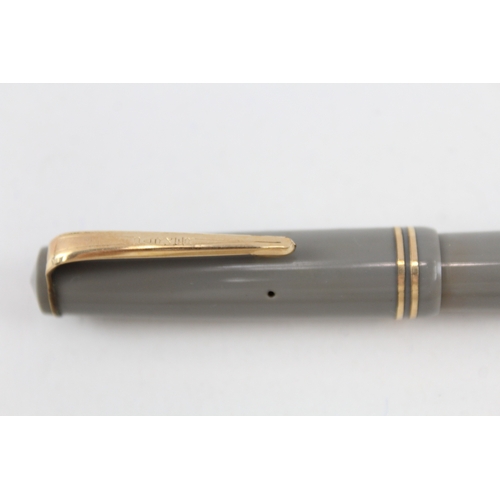 492 - Vintage Parker Victory Grey Fountain Pen w/ 14ct Gold Nib WRITING