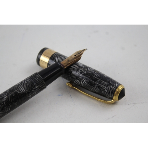 494 - Vintage Conway Stewart 27 Grey FOUNTAIN PEN w/ 14ct Gold Nib WRITING