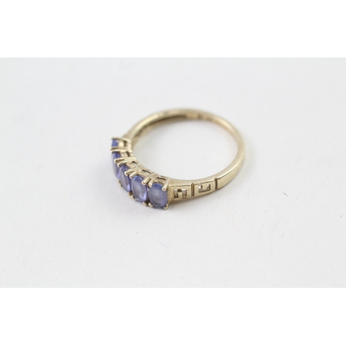 58 - 9ct gold tanzanite ring (1.6g) Size  L