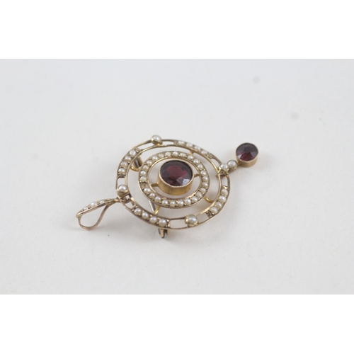 72 - 9ct gold antique garnet and seed pearl brooch with bail (3.3g)