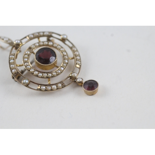 72 - 9ct gold antique garnet and seed pearl brooch with bail (3.3g)