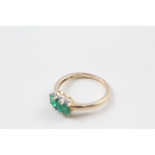 88 - 10ct gold emerald and diamond trilogy dress ring (2.3g) Size  O