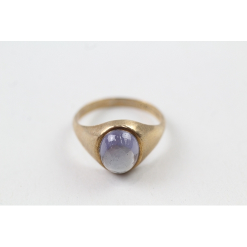 99 - 9ct gold vintage synthetic colour change sapphire cabochon cut dress ring (3.1g) Size  O 1/2