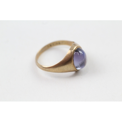 99 - 9ct gold vintage synthetic colour change sapphire cabochon cut dress ring (3.1g) Size  O 1/2