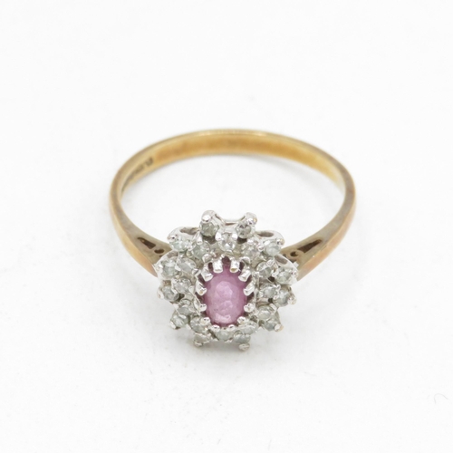 50 - 9ct gold vintage ruby & diamond cluster ring (1.8g) Size  M