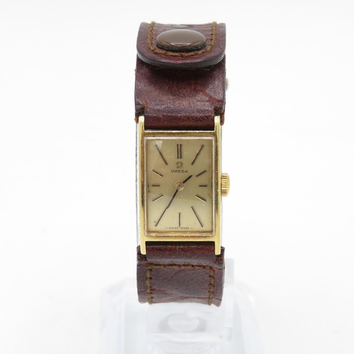 506 - Women's Vintage Omega 18K Gold Watch Hand-Wind WATCH RUNS