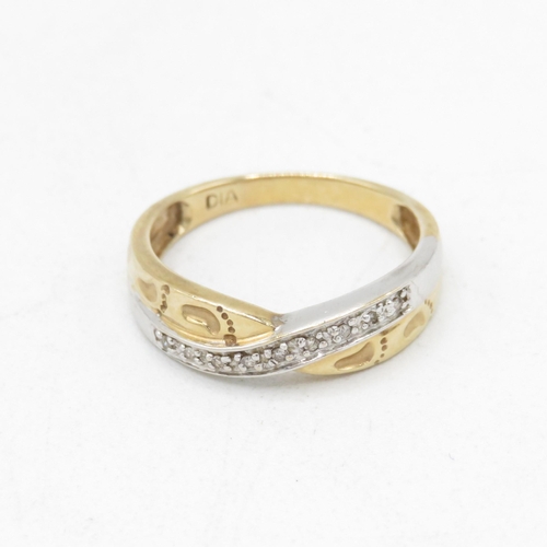 92 - 9ct gold diamond set 