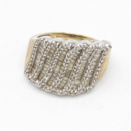 171 - 9ct gold vari-cut diamond cluster cocktail ring (5.2g) Size  L