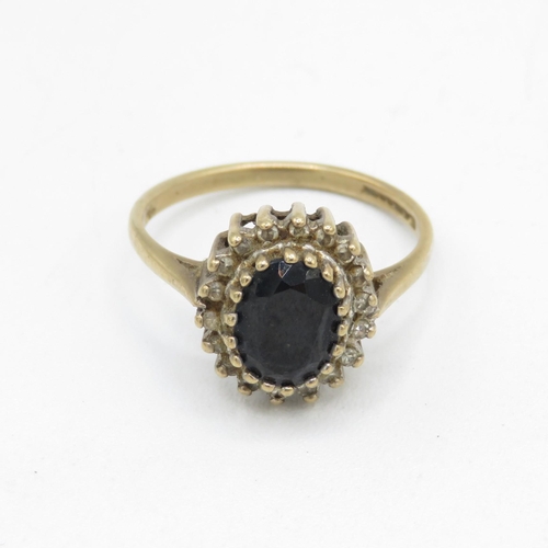 182 - 9ct gold vintage sapphire & diamond dress ring (2.5g) Size  M