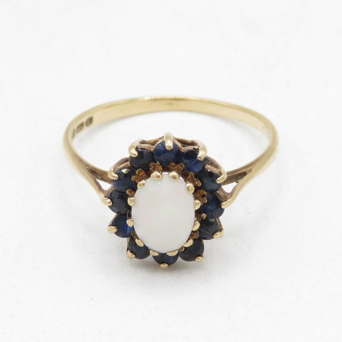 196 - 9ct gold vintage opal & sapphire dress ring (1.4g) Size  L