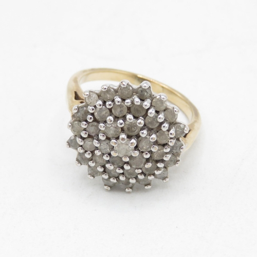 209 - 9ct gold diamond cluster ring (4g) Size  I 1/2