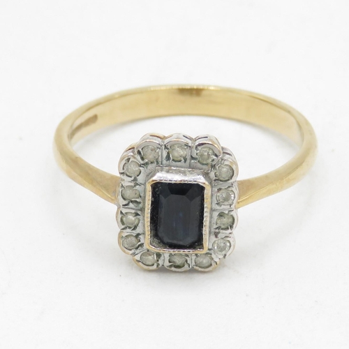 214 - 9ct gold diamond & sapphire cluster ring (2.6g) Size  Q