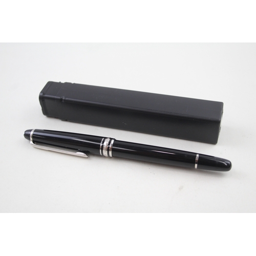 388 - Montblanc Meisterstuck Black Rollerball Pen WRITING - VD2892894