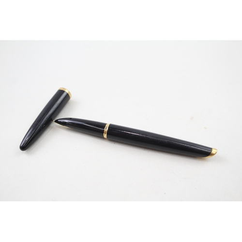 391 - Waterman Carene Black Lacquer Fountain Pen w/ 18ct Gold Nib WRITING