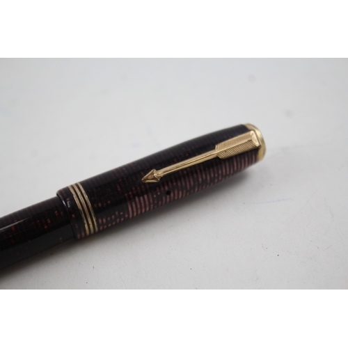 392 - Vintage Parker Vaccumatic Burgundy Fountain Pen w/ 14ct Gold Nib WRITING