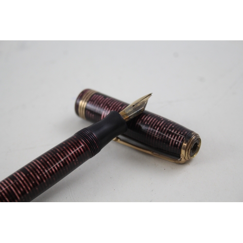 392 - Vintage Parker Vaccumatic Burgundy Fountain Pen w/ 14ct Gold Nib WRITING