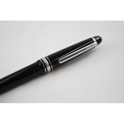 397 - Montblanc Meisterstuck Black Fountain Pen w/ 14ct White Gold Nib WRITING