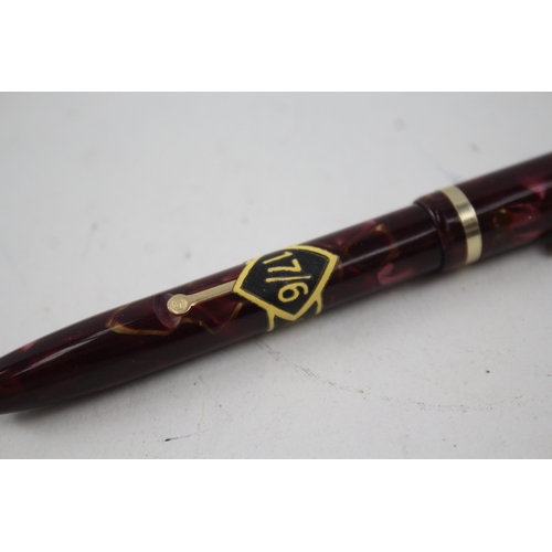 398 - Vintage Conway Stewart 12 Burgundy FOUNTAIN PEN w/ 14ct Gold Nib WRITING