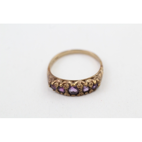 65 - 9ct gold vintage gypsy set amethyst five stone dress ring (3.1g) Size  S