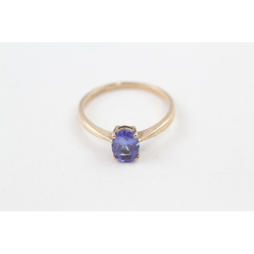 70 - 9ct gold oval cut tanzanite solitaire dress ring (1.8g) Size  O