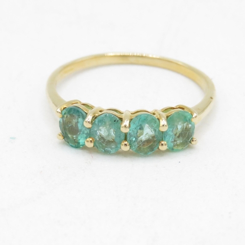 27 - 10ct gold emerald half eternity ring (1.6g) Size  O