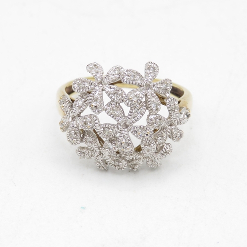 57 - 9ct gold diamond ring (3g) Size  M