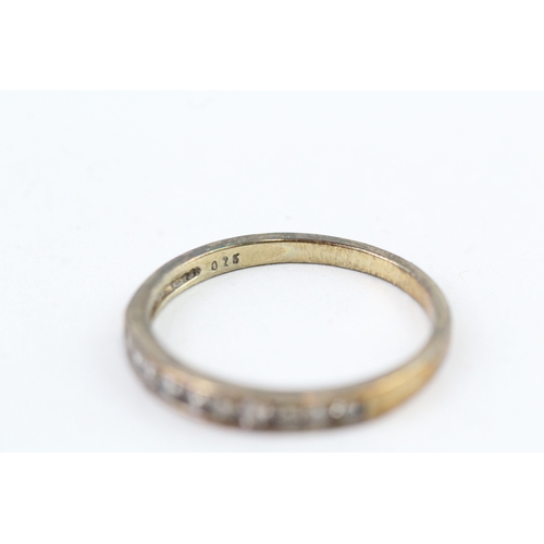 107 - 9ct gold diamond half eternity ring, total diamond weight: 0.25ct (approximately) (1.6g) Size  P