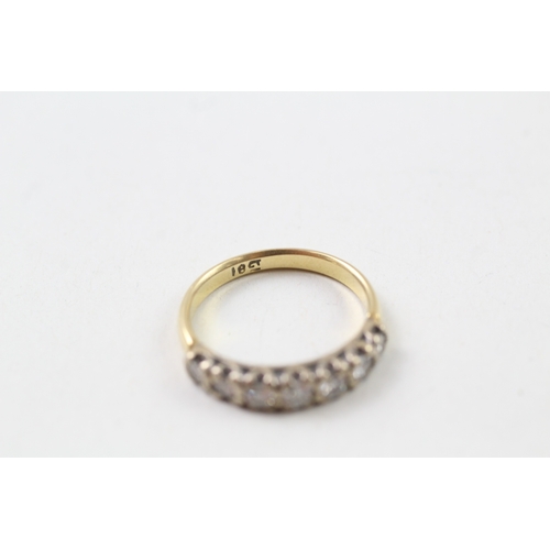 115 - 18ct gold vintage diamond half eternity dress ring (3.1g) Size  O