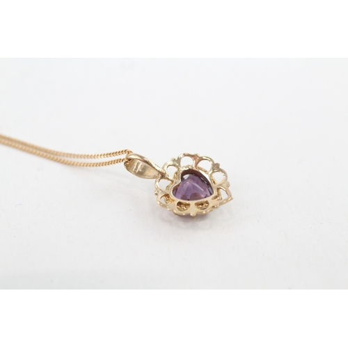 117 - 9ct gold heart shape amethyst pendant necklace with a patented border (1.6g)