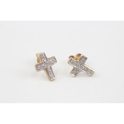 138 - 9ct gold diamond set cross earrings & pendant (1.8g)