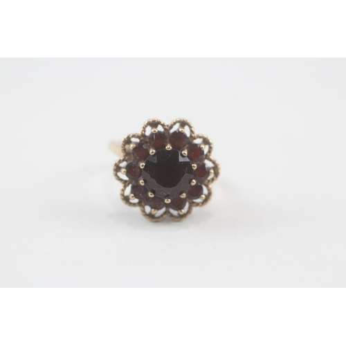 155 - 9ct gold vintage garnet dress ring (4.5g) Size  L