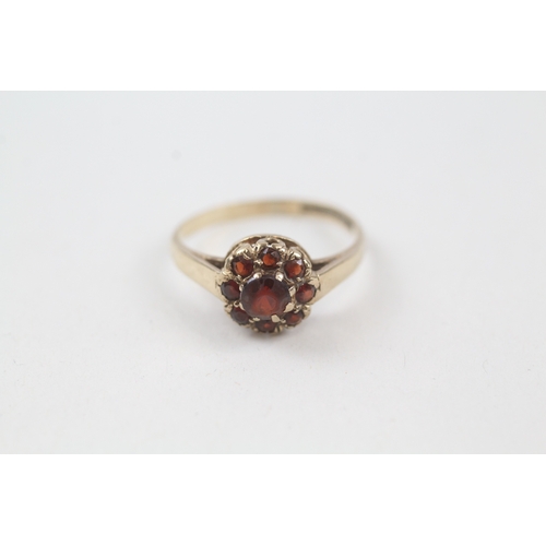 16 - 9ct gold vintage garnet floral cluster dress ring (1.7g) Size  L