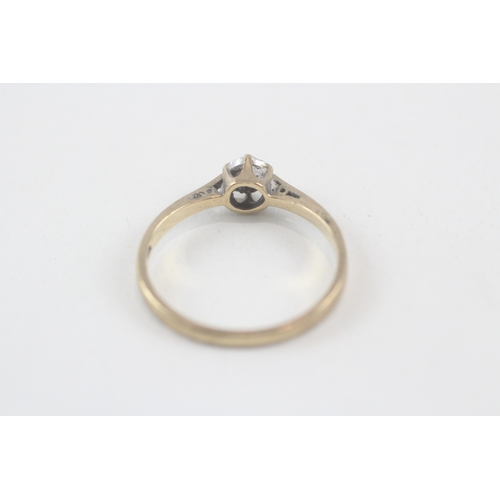 161 - 9ct gold vintage diamond solitaire ring (1.7g) Size  P